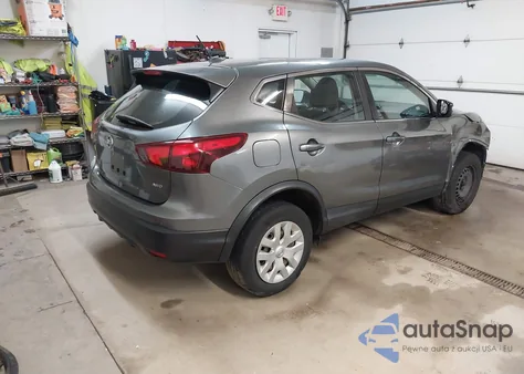 2018 Nissan Rogue Sport S z USA, uszkodzony, nr VIN JN1BJ1CR0JW255657